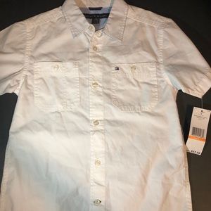 NWT Boys Tommy Hilfiger button down shirt-Small